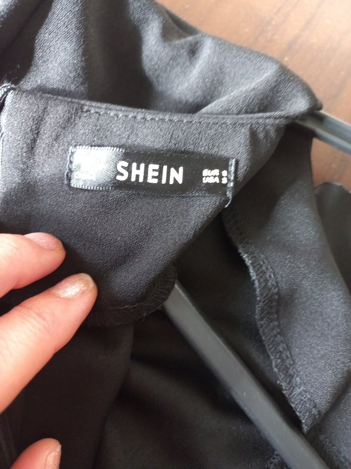 Shein Marka Siyah Volanlı Uzun Kollu Kadın Bluz - Görsel 3