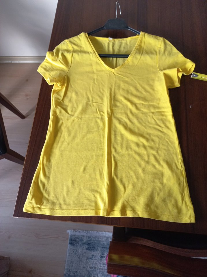 Civciv Sarı V Yaka Kadın Tişört - Görsel 2