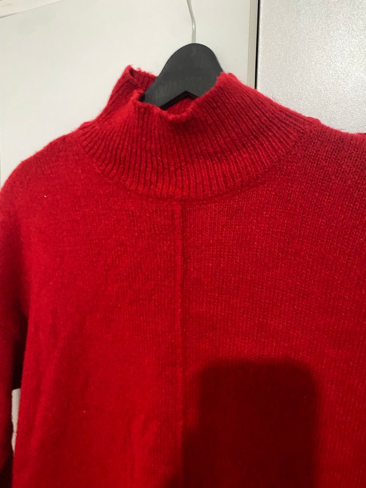 Kırmızı Yüksek Yakalı Örgü Kadın Kazak - Görsel 2