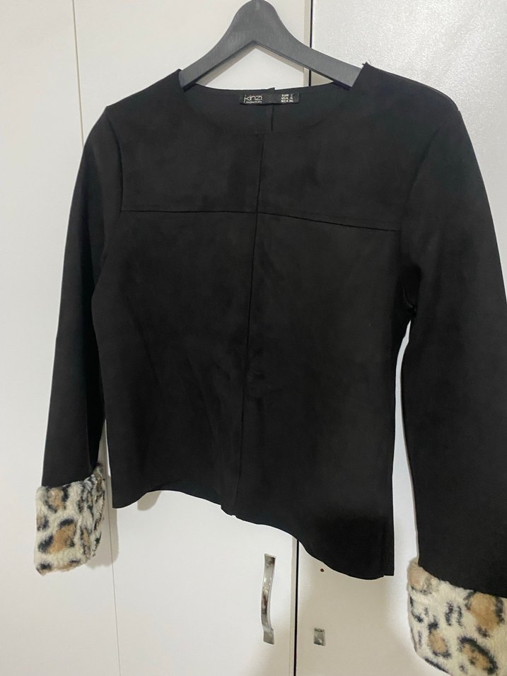 Leopar Desenli Kürk Detaylı Siyah Kadın nubuk bluz - Görsel 2