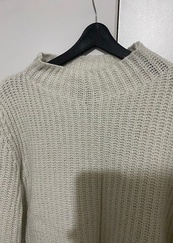 Ekru Yüksek Yakalı Örgü Kadın Kazak - Görsel 2