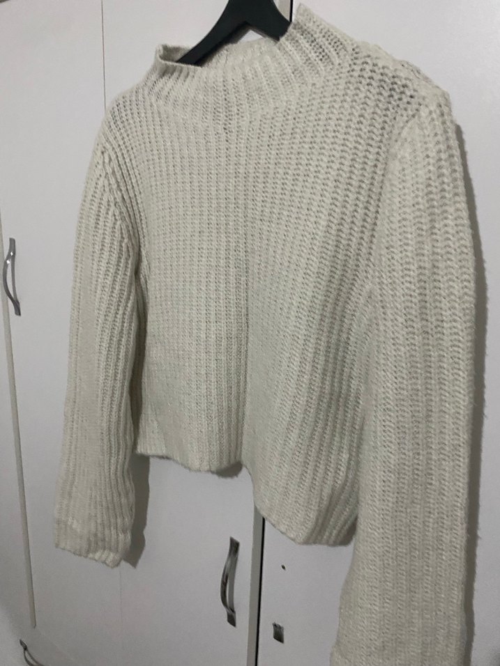Ekru Yüksek Yakalı Örgü Kadın Kazak - Görsel 3