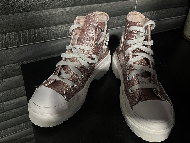 Converse Simli Converse Bot