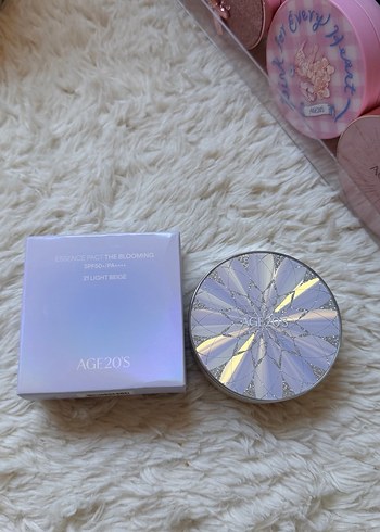 Age 20's Essence Pact The Blooming 21 - Görsel 2