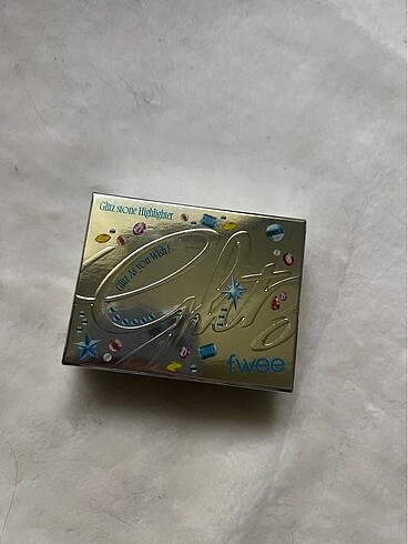 Fwee Glitz Stonw Highlighter HL04 Queen Diamond