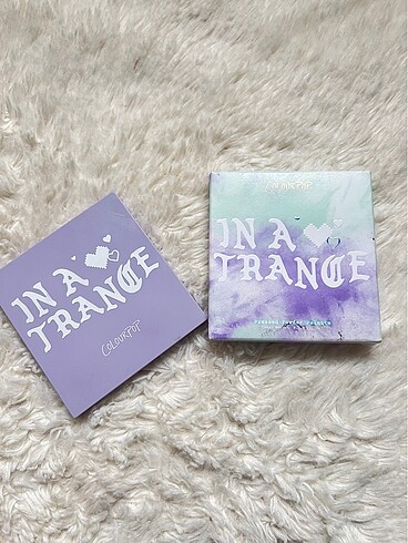 Beden Colourpop İn A Trance Far Paleti
