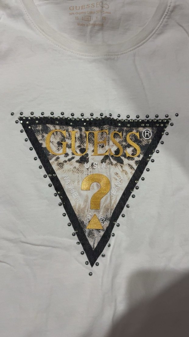 Payetli Baskılı Guess Tişört - Görsel 2