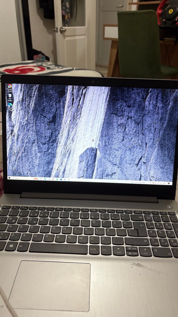 Lenovo IdeaPad 3  i5 10. Nesil  8 GB RAM - Görsel 2