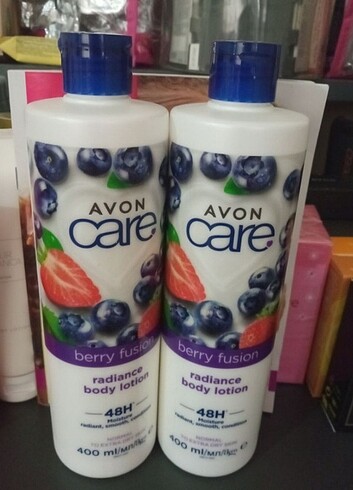 Avon Duş Jeli &2 adet losyon