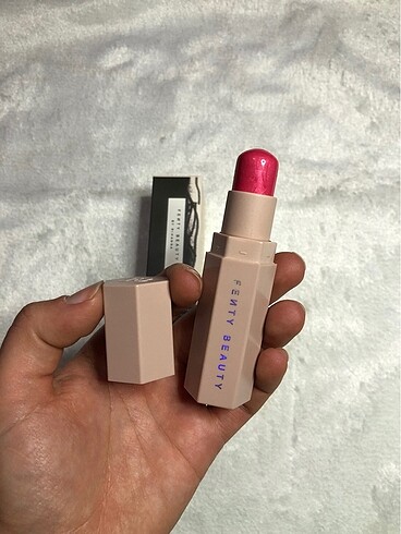 Fenty Beauty Allık