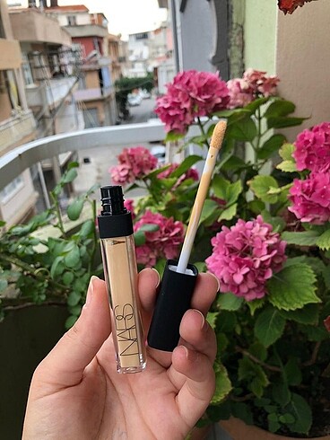 Nars Kapatıcı