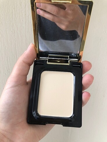Chanel Pudra