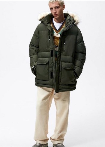 zara kapüşonlu şişme mont - Görsel 6