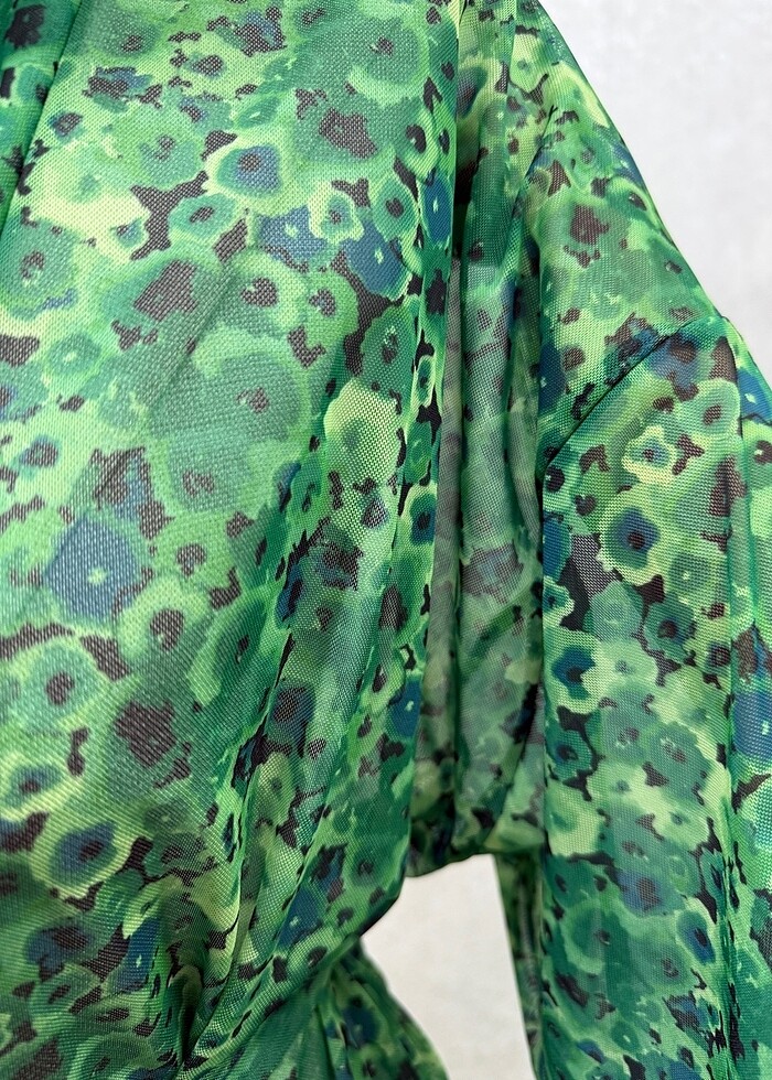 Yeşil desenli pareo - Görsel 4