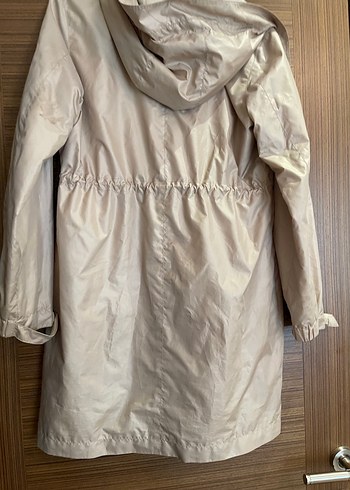 Bej Düğmeli Midi Kadın Yağmurluk - Görsel 3