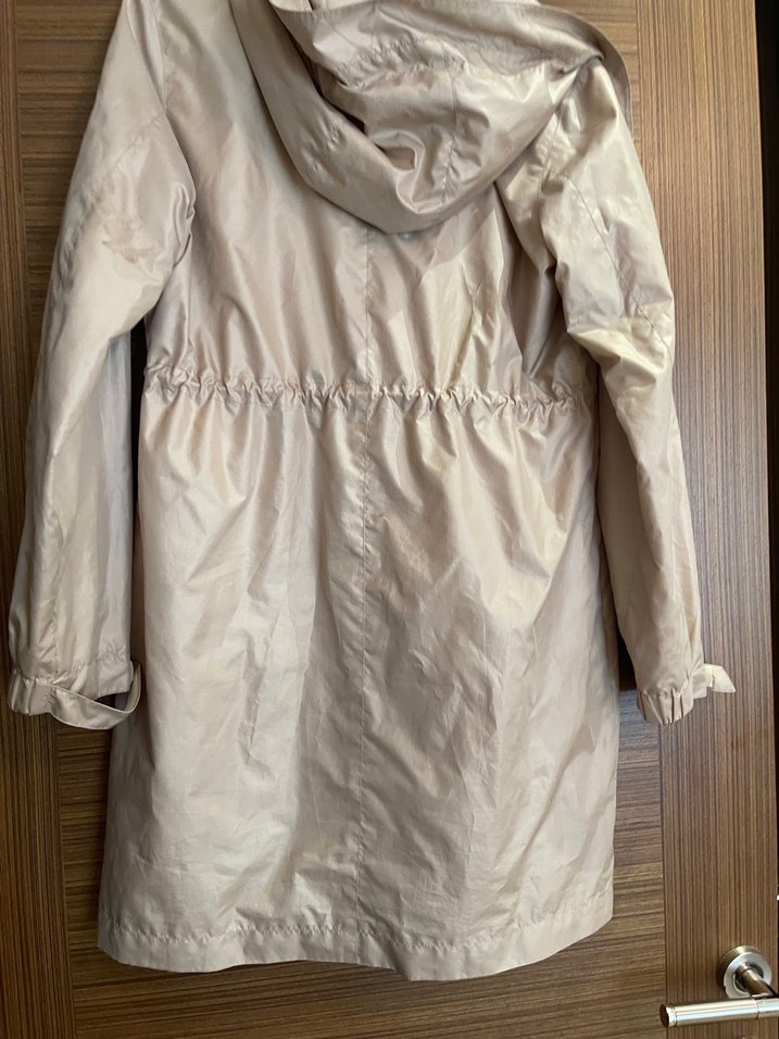 Bej Düğmeli Midi Kadın Yağmurluk - Görsel 3