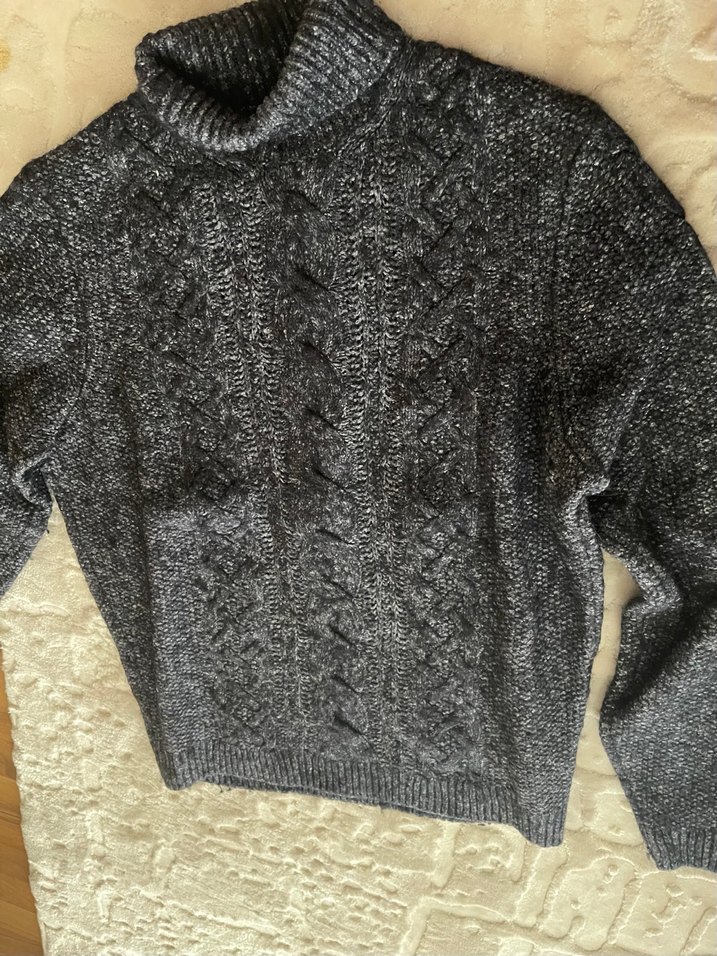 Gri Nakışlı Boğazlı Triko Kazak - Görsel 2