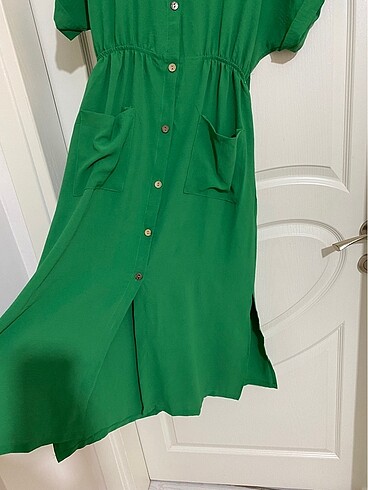 m Beden yeşil Renk Önü düğmeli elbise