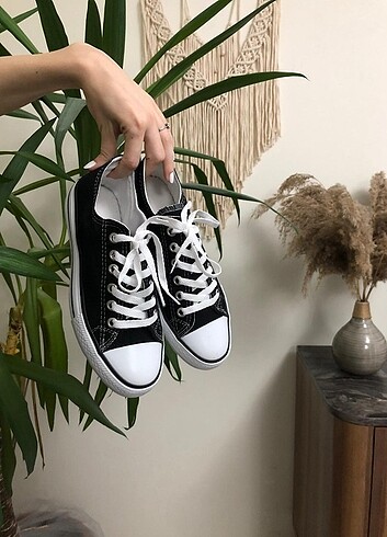 BAYAN CONVERSE 