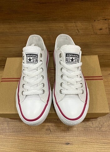 33 Beden beyaz Renk BAYAN CONVERSE 