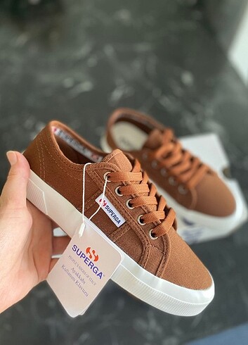 Superga Kahve 