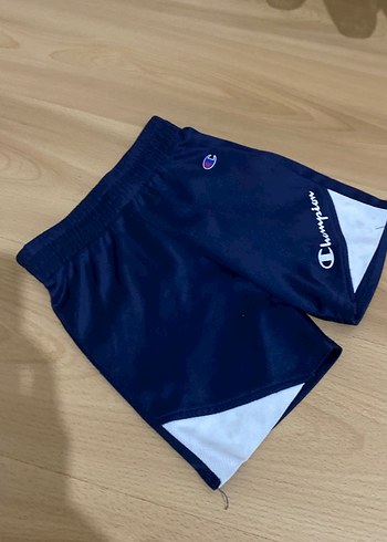 Champion 3/4 yaş şort