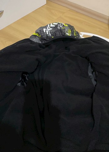 Siyah Kapüşonlu Fermuarlı Erkek Çocuk Mont - Görsel 7