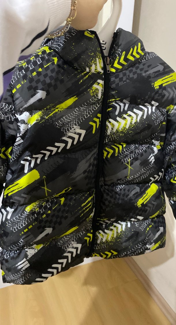 Siyah Kapüşonlu Fermuarlı Erkek Çocuk Mont - Görsel 2