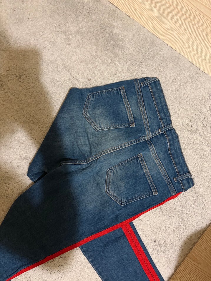 Çizgili Kemerli Kadın Kot Pantolon - Görsel 3