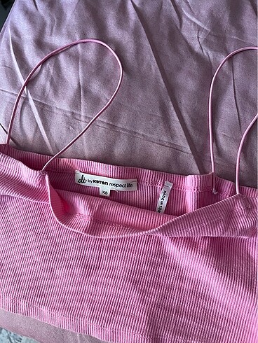 Zara Pembe Crop
