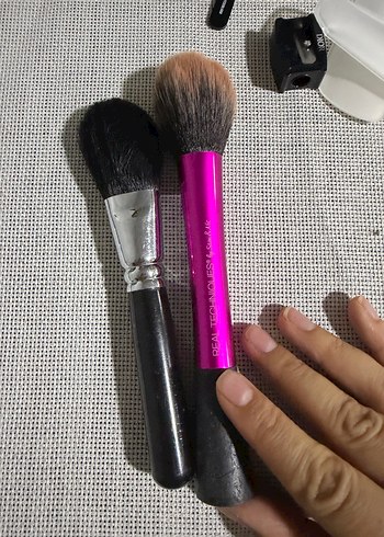 PEAKS TECHNIQUES Pembe Makyaj Fırçası - Görsel 2