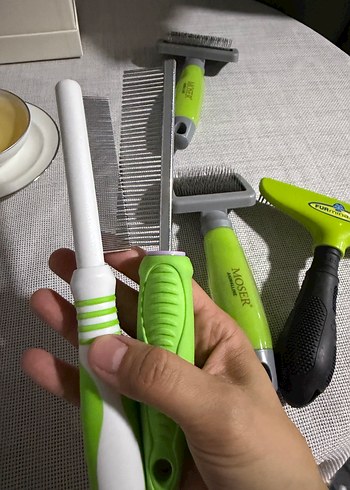 MOSER Yeşil Kedi Tüy Bakım Seti - Görsel 4