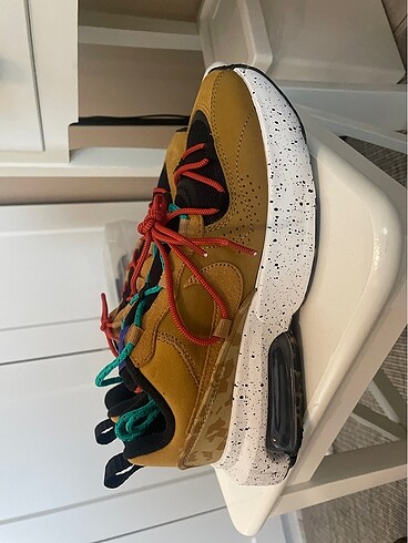 38,5 Beden Nike spor ayakkabı