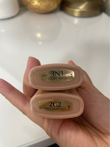 Beden Renk Estee Lauder double wear fondöten spf 20