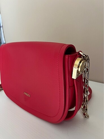  Beden kırmızı Renk Furla kırmızı hem uzun hem kısa sapı mevcut