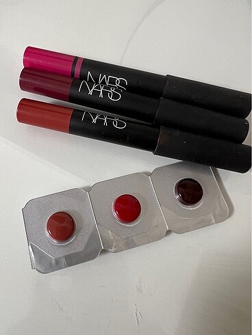 NARS kalem ruj