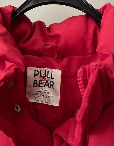 m Beden Pull and Bear Mont