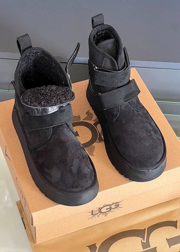 37 Beden siyah Renk Siyah Süet UGG Kadın Günlük Dolgu Topuk Bot