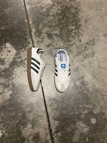 Adidas samba