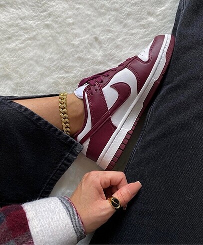 Nike Dunk Low Bordeaux