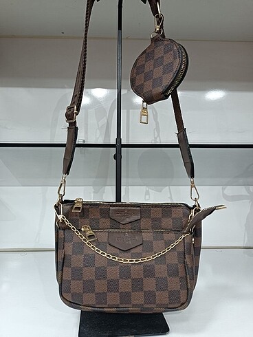 Beden Louis Vuitton askılı cüzdanlı çanta