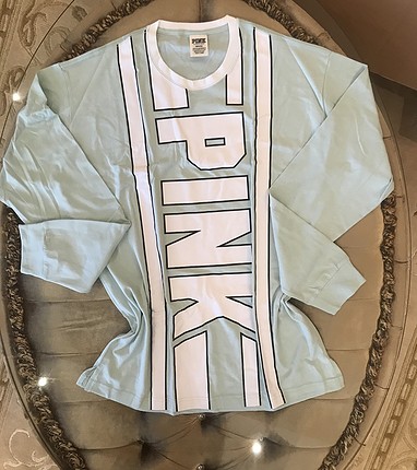 Victoria s Secret Pink yeni sezon üst