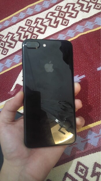 7 plus 128 siyah
