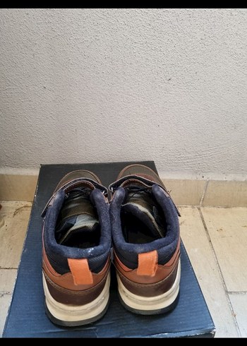31 Beden Kahverengi Erkek Çocuk Spor Botları