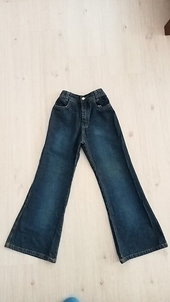 Kız çocuk pantalon .