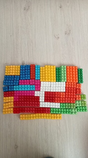  Beden Renk Lego parçaları renkli .