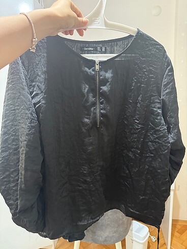 Saten bluz bershka