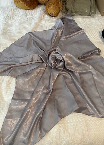 Bej Püsküllü Kadın Saten Şal - Görsel 16