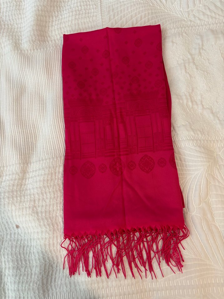 Bej Püsküllü Kadın Saten Şal - Görsel 5