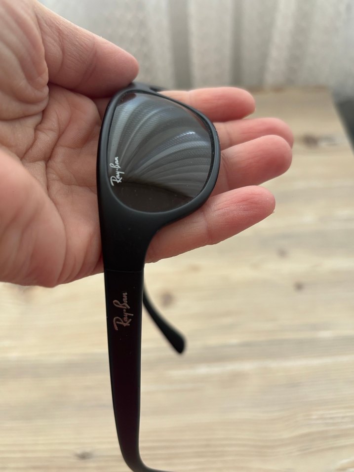 Şeffaf Siyah Orjinal Ray-Ban Kadın Güneş Gözlüğü - Görsel 3